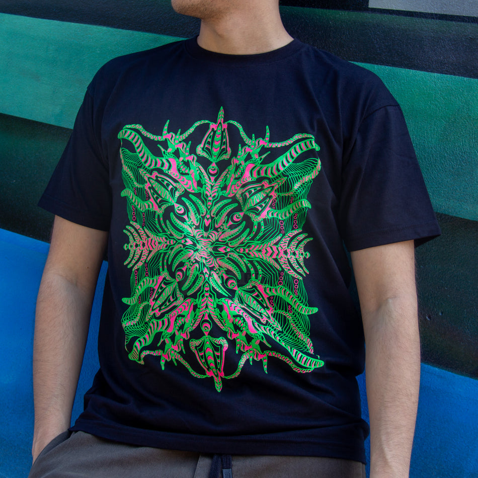 Camisa Manga Curta Preta Alucinarium